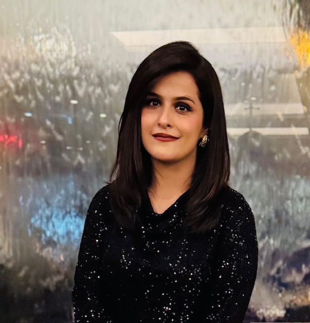 Dr Sarah Hafeez Dr Sarah Hafeez